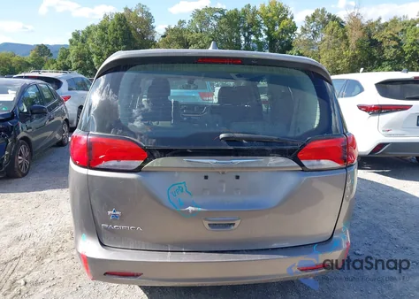 2017 Chrysler Pacifica Touring из США, поврежденный, VIN 2C4RC1DG0HR654154